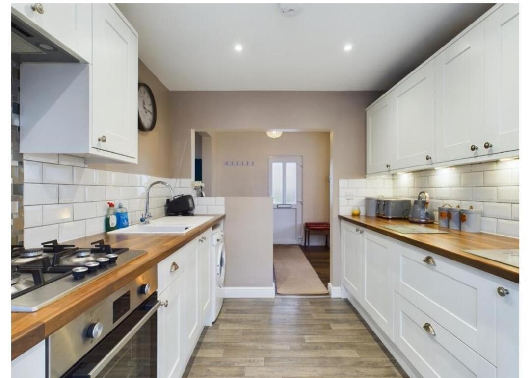 Tallets Apartment With Balcony & Parking Tewkesbury Esterno foto