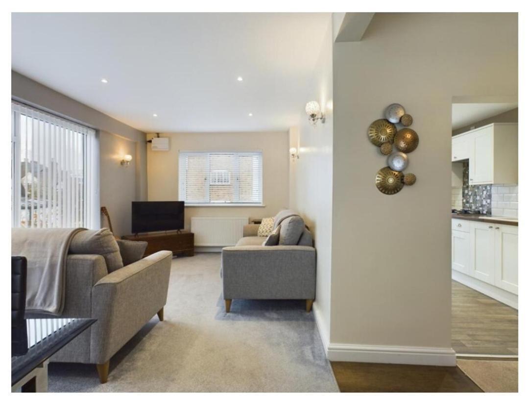 Tallets Apartment With Balcony & Parking Tewkesbury Esterno foto