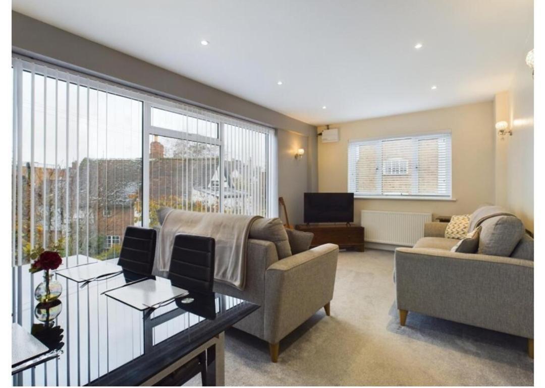 Tallets Apartment With Balcony & Parking Tewkesbury Esterno foto